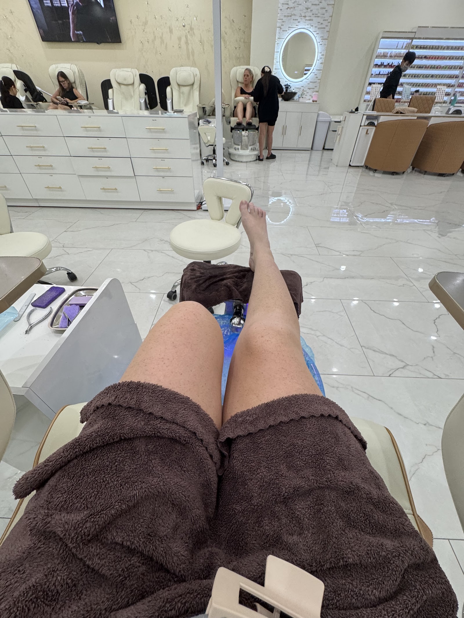 Caliwill Nail Spa & Lashes nail photo 1